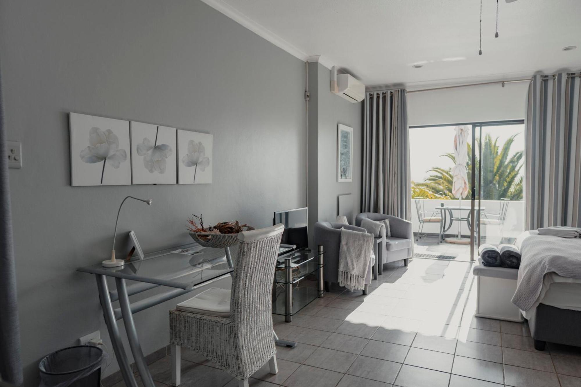 The Ocean Bay Luxury Guesthouse Jeffreys Bay Exterior foto