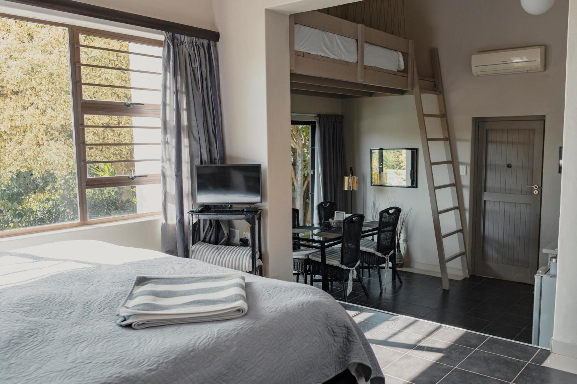 The Ocean Bay Luxury Guesthouse Jeffreys Bay Exterior foto